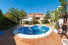 Villa Playamar € 1.545.000,-