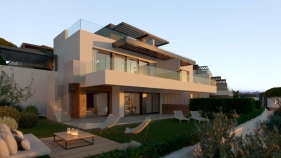 Halfvrijstaande woning East Estepona € 612.000,-