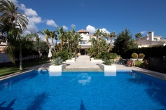 Villa Las Chapas Playa € 2.700.000,-